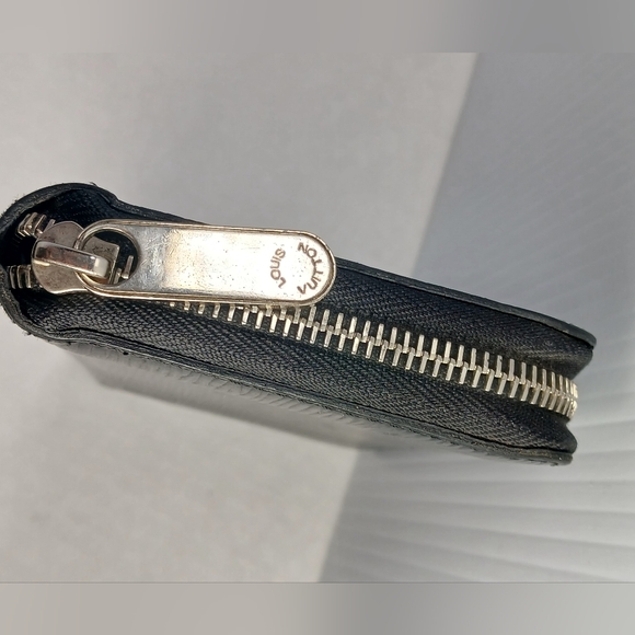 Authentic Louis Vuitton Epi Leather Zippy Zip Around Wallet - Picture 4 of 11